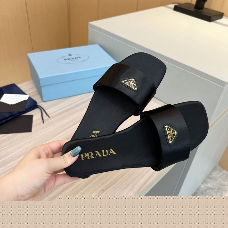 Pra*a slippers